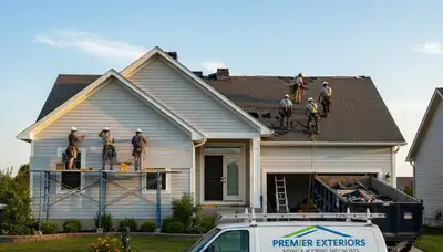Roof replacement experts installing durable vinyl siding in Shreveport, LA homes